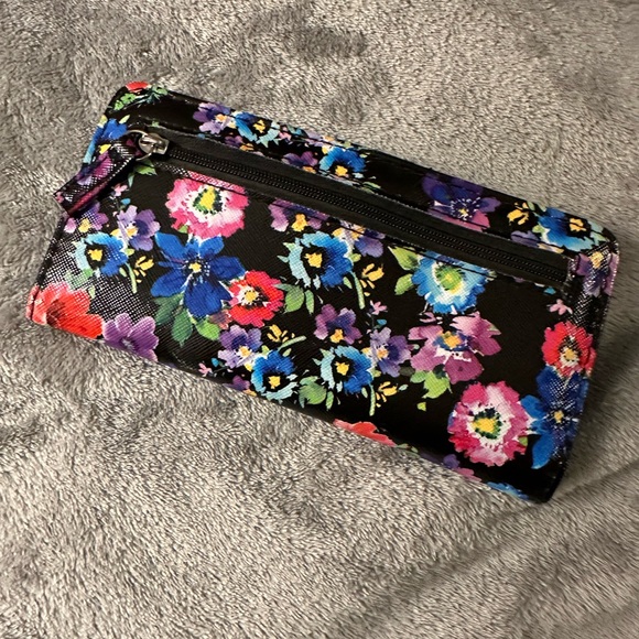 Wallet - Picture 2 of 3